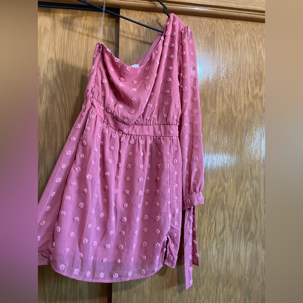 One shoulder dress